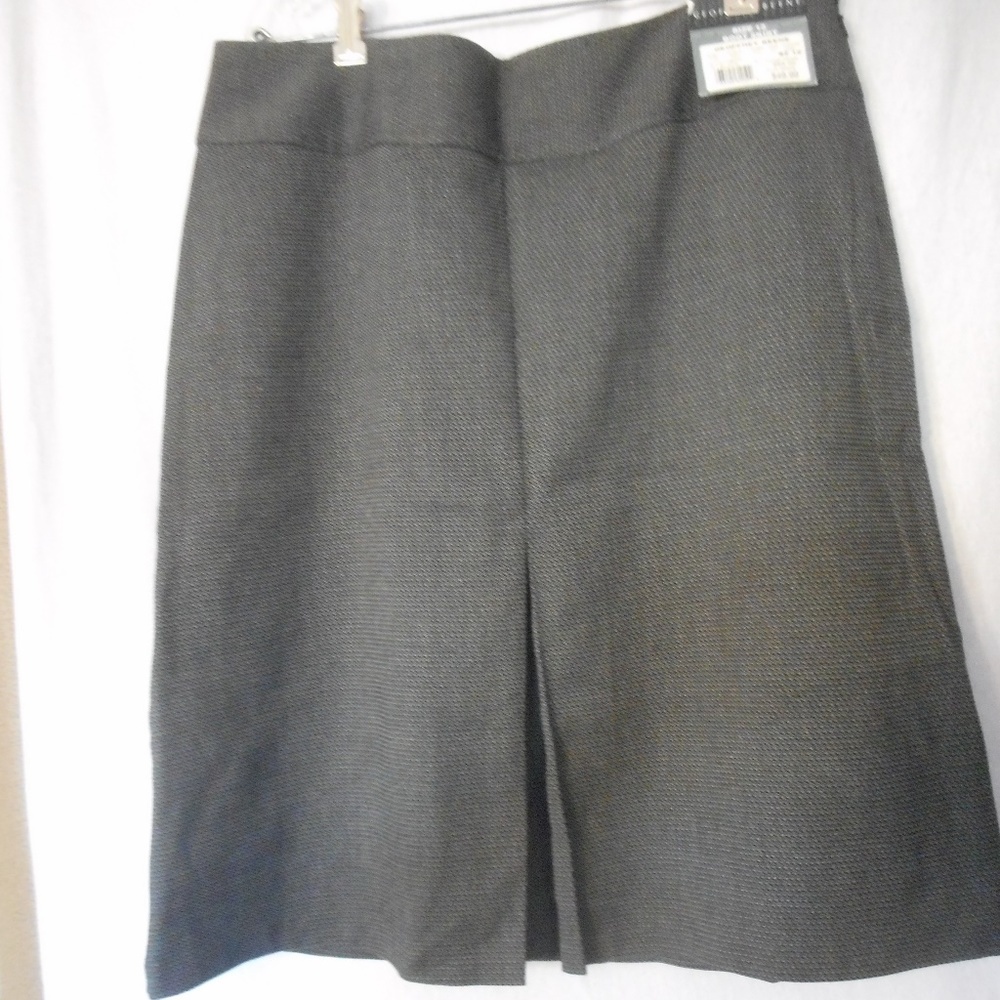 NWT Size 12  Geoffrey Beene lined Boot skirt Skirt